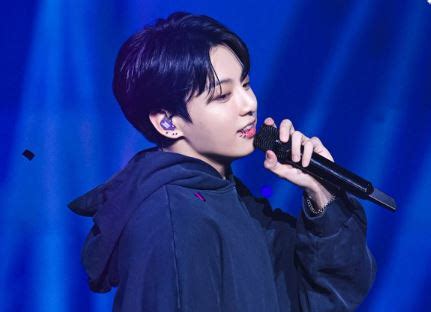 Fakta Singkat Jungkook Bintang Pop K Pop Bts Yang Mengglobal