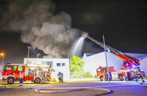 Feuer In Wagh Usel Brand In Produktionshalle Verursacht