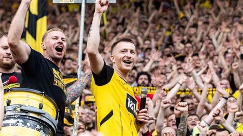 Reus verabschiedet sich von BVB Fans Finanzielle Kleinigkeit für