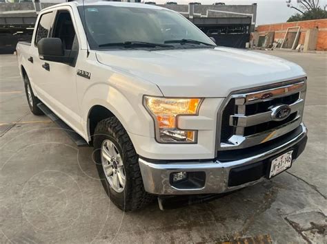 Ford Lobo Doble Cabina XLT 4x2 V8 Usado 2017 Color Blanco Precio 579 000