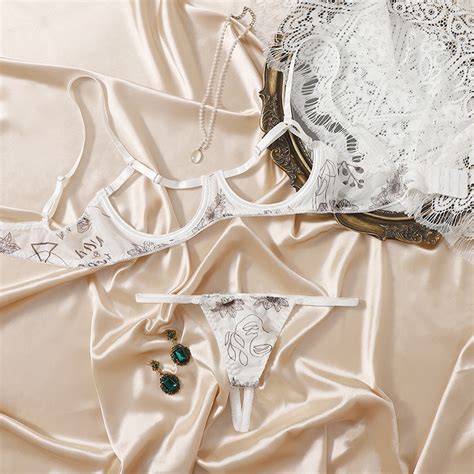 Wholesale News Printed Small Chest Show Big Passion Free Sex Lingerie Suit China Erotic