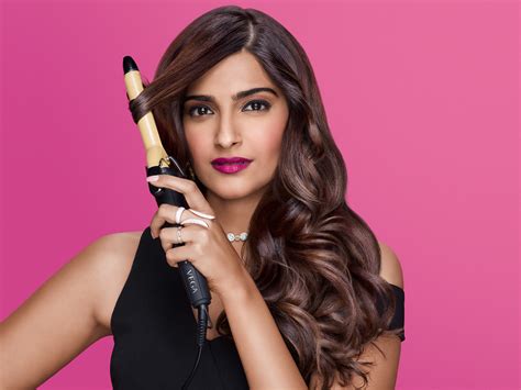 Sonam Kapoor Bollywood Brunette HD Rare Gallery HD Wallpapers
