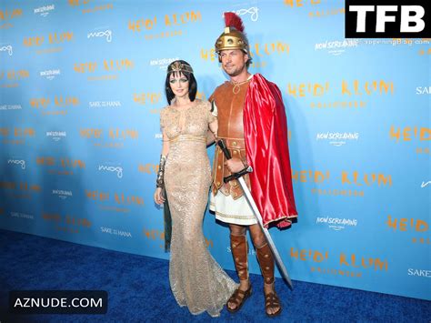 Heather Graham Sexy Seen Flashing Her Nude Tits At The Annual Halloween Party In New York City