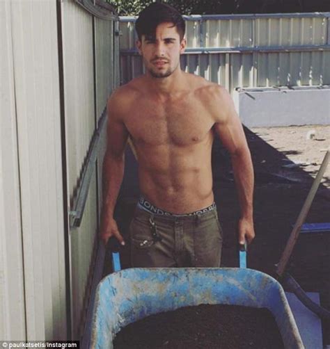 Australian Tradesmen Are Hot Property On Social Media After An Hour