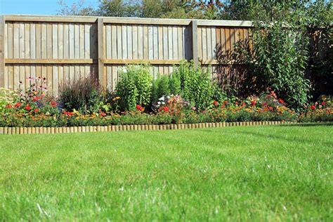 Backyard Garden Fence Ideas - Eight Hour Studio