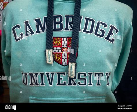 Cambridge university logo logo hi-res stock photography and images - Alamy