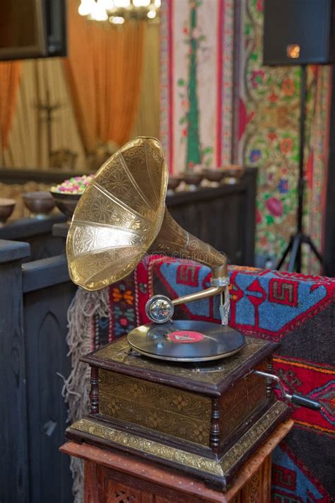 Old Gramophone With Plate Or Vinyl Disk On Wooden Box Antique Brass