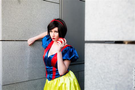 Cosplay Sexy Snow White By Originalrikku On Deviantart