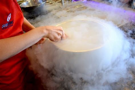 Liquid Nitrogen Ice Cream Shop