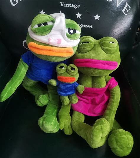 Pepe Frog X Girlfriend Plushie Preorder Hobbies And Toys Toys And Games