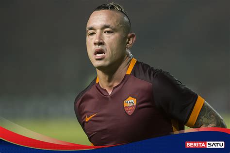 Radja Nainggolan Nyaris Jadi Korban Bom Brussels