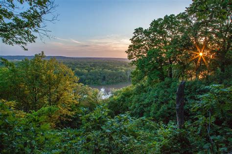 4 Scenic Missouri Drives for Your Fall Trip