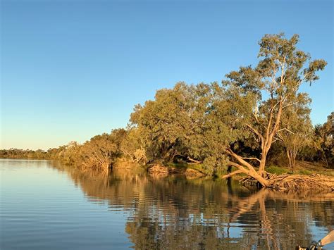 Jannimary Longreach Thompson River Cruise