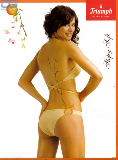 Claudia Vieira Nude Pictures Photos Playboy Naked Topless Fappening