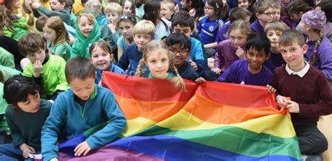 Cambridge Kids Show You Can Make A Rainbow Even When Its Snowing