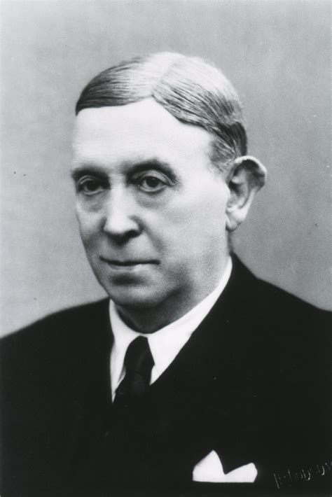 Sam Kean
