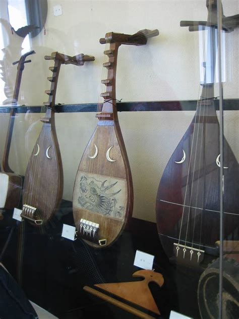 7 Most Popular Traditional Japanese String Instruments Musiicz