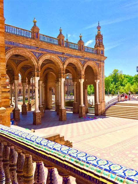 The Ultimate Seville Travel Guide • Svadore