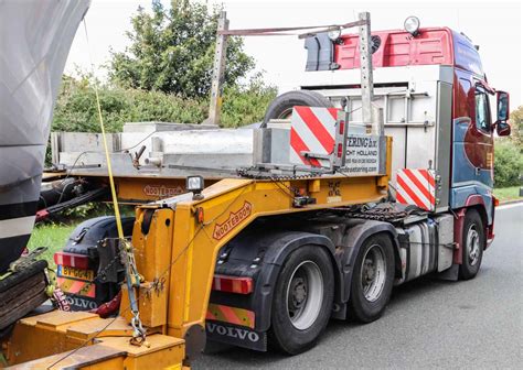 Volvo FH 520 Van De Wetering Trucks Cranes Nl