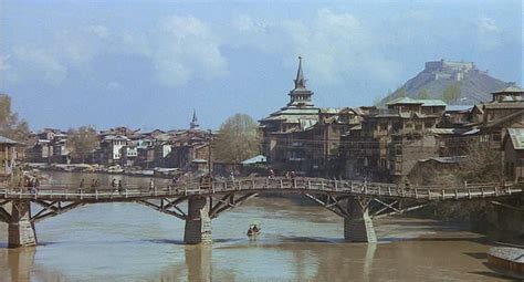 Srinagar Photos - Srinagar Picture Gallery Latest Srinagar Travel Images