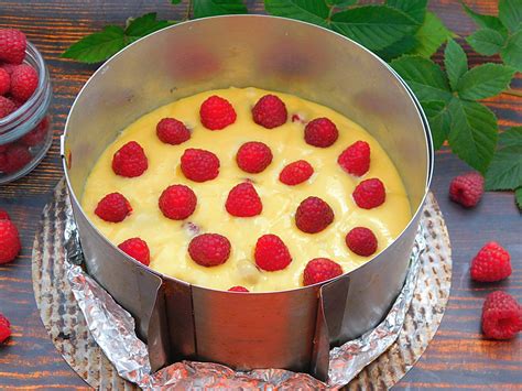 Raspberry Bakewell Cake Recipe