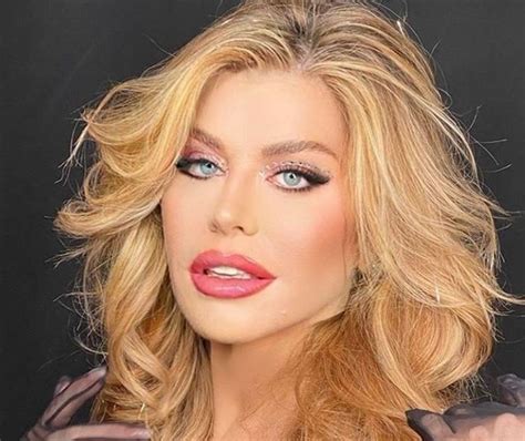 Loredana Lanseaz Piesa Sex Pe Canapea Pro Tv