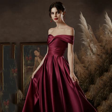 Off Shoulder Satin Burgundy Satin Bridesmaid Dresses In Dark Red With