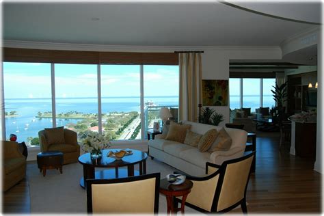 TAMPA BAY LUXURY CONDOS – FLORIDA