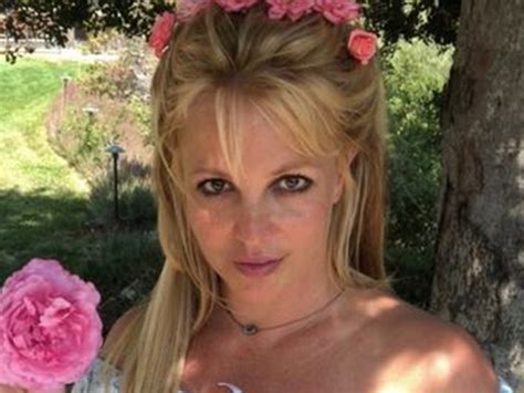 Britney Spears Diz Que Posta Nus Como Um Ato De Liberdade E Auto