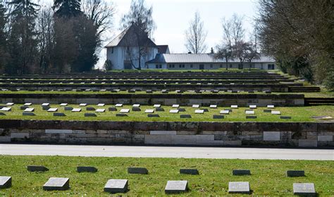 Kz Gr Berfeld Auf Dem Waldfriedhof Kz Gedenkst Tte Dachau