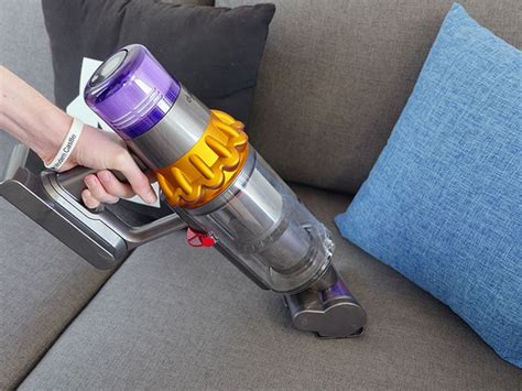 Dyson V Review The Highest Suction Cordless Ever