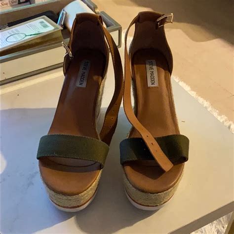Nude And Green Steve Madden Wedges Gem