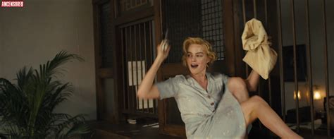 Naked Margot Robbie In Dreamland Iii