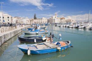 Best Places And Things To Do In Trani Italy Places And Things To Do