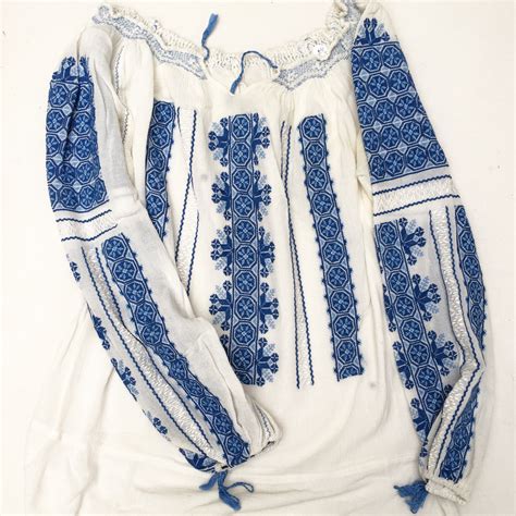 The Peasant Blouse The Romanian Blouse Threadwritten