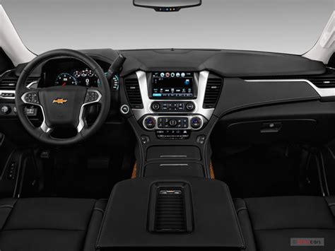 2018 Chevrolet Tahoe Pictures: Dashboard | U.S. News & World Report