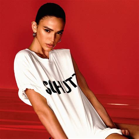 Bruna Marquezine Estrela Nova Campanha Da Schutz STEAL THE LOOK