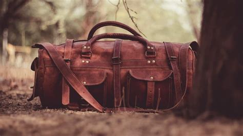 The 5 Best Travel Bags For Men: Buyers Guide & Reviews