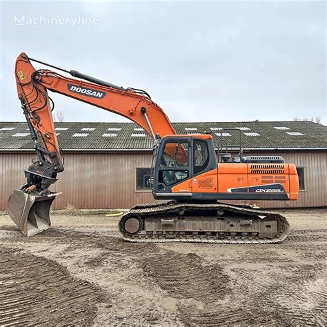 Buy Doosan Dx Lc Tracked Excavator By Auction Denmark Sj Lland