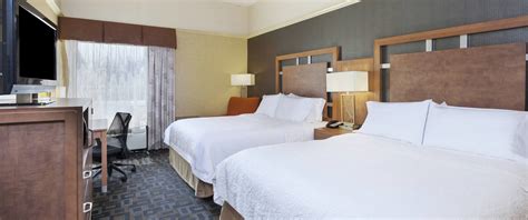 Hampton Inn Central New Jersey Hotel in Clinton, NJ