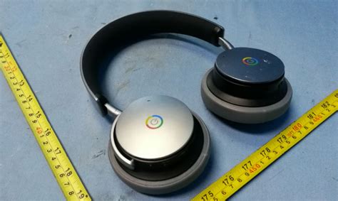 Google Bluetooth Headphones With Noise Canceling Stopped at the FCC Today