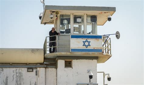 Police Catch Sex Offenders Dancing With Minors During Megillah Reading Israel News The