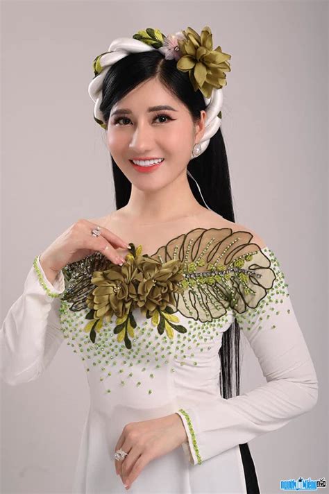 Ca Sĩ Mai Phương Thảo