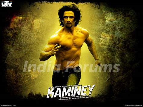 Shahid Kapoor running in Kaminey Photo