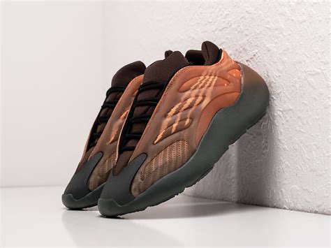 Купить Кроссовки Adidas Yeezy Boost 700 v3 цвет Коричневый купить по ...