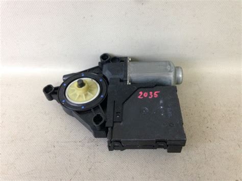 MOTORIC PODIZACA STAKLA VW CADDY 03 10 VW904077 1K0959792G