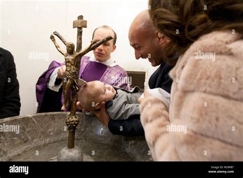 Catholic baptism child hi-res stock photography and images - Alamy