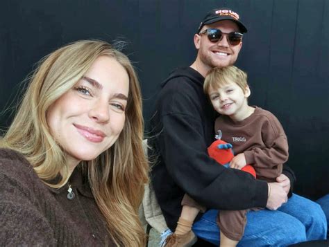 Influencer Emilie Kisers 3-Year-Old Son Dies Nearly A Week After