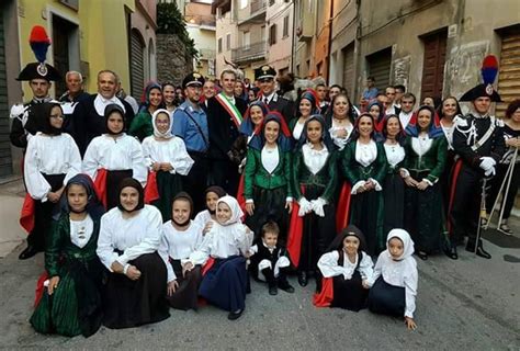 Vino E Folclore Per Le Strade Di Jerzu Si Replica Questa Sera Con