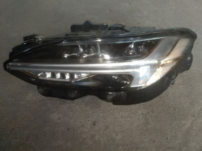 Volvo V S Lampa Prz D Lewa Oryg Fv